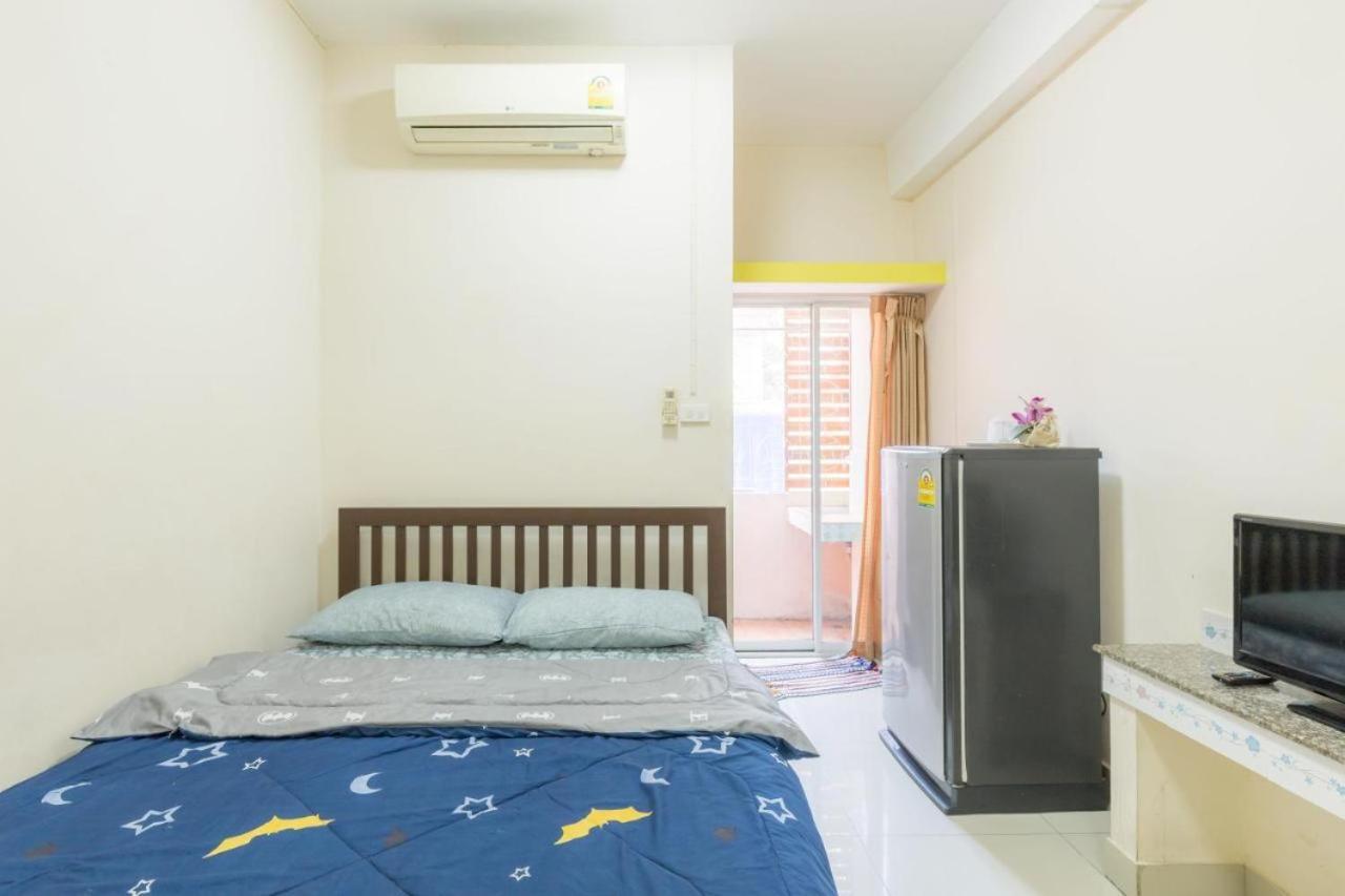 Oyo 75405 Ladda Place Bangkok Extérieur photo