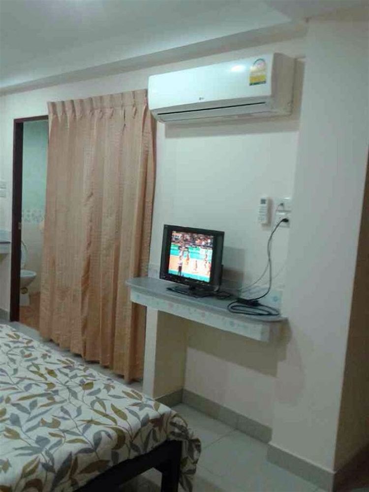 Oyo 75405 Ladda Place Bangkok Extérieur photo